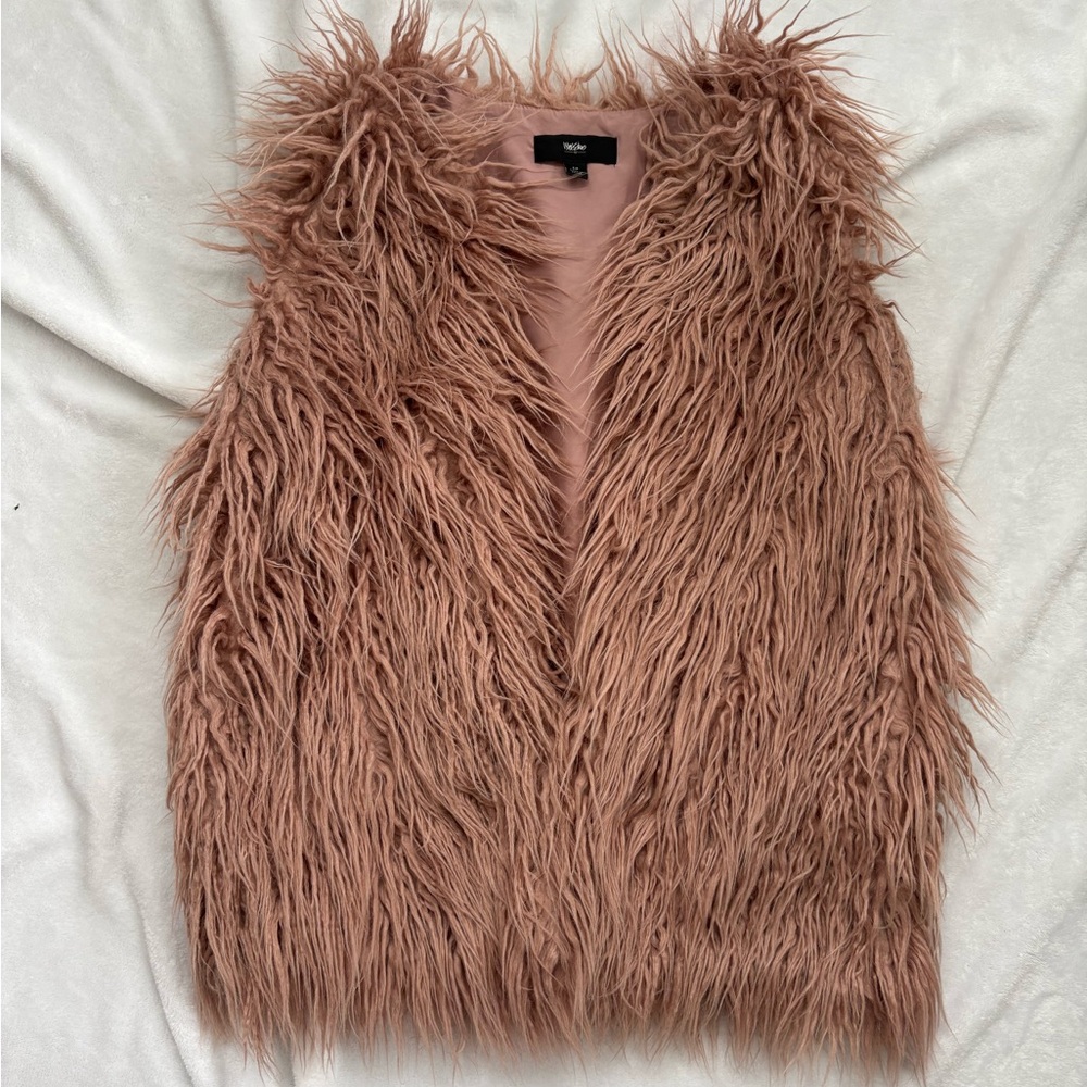Mossimo Supply Co. Blush Faux Fur Vest